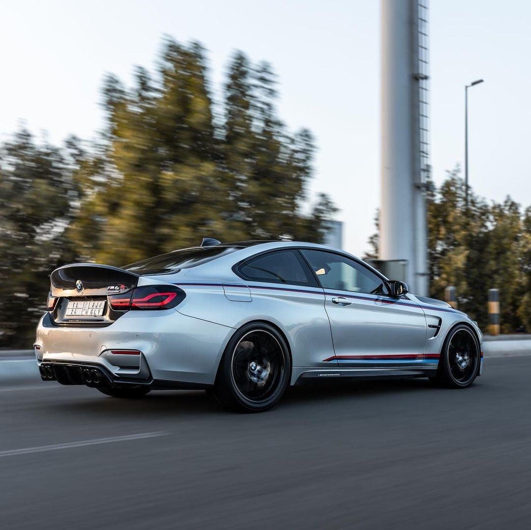 CSL Style Carbon Fiber Rear Trunk - BMW F82 M4 - Image 3