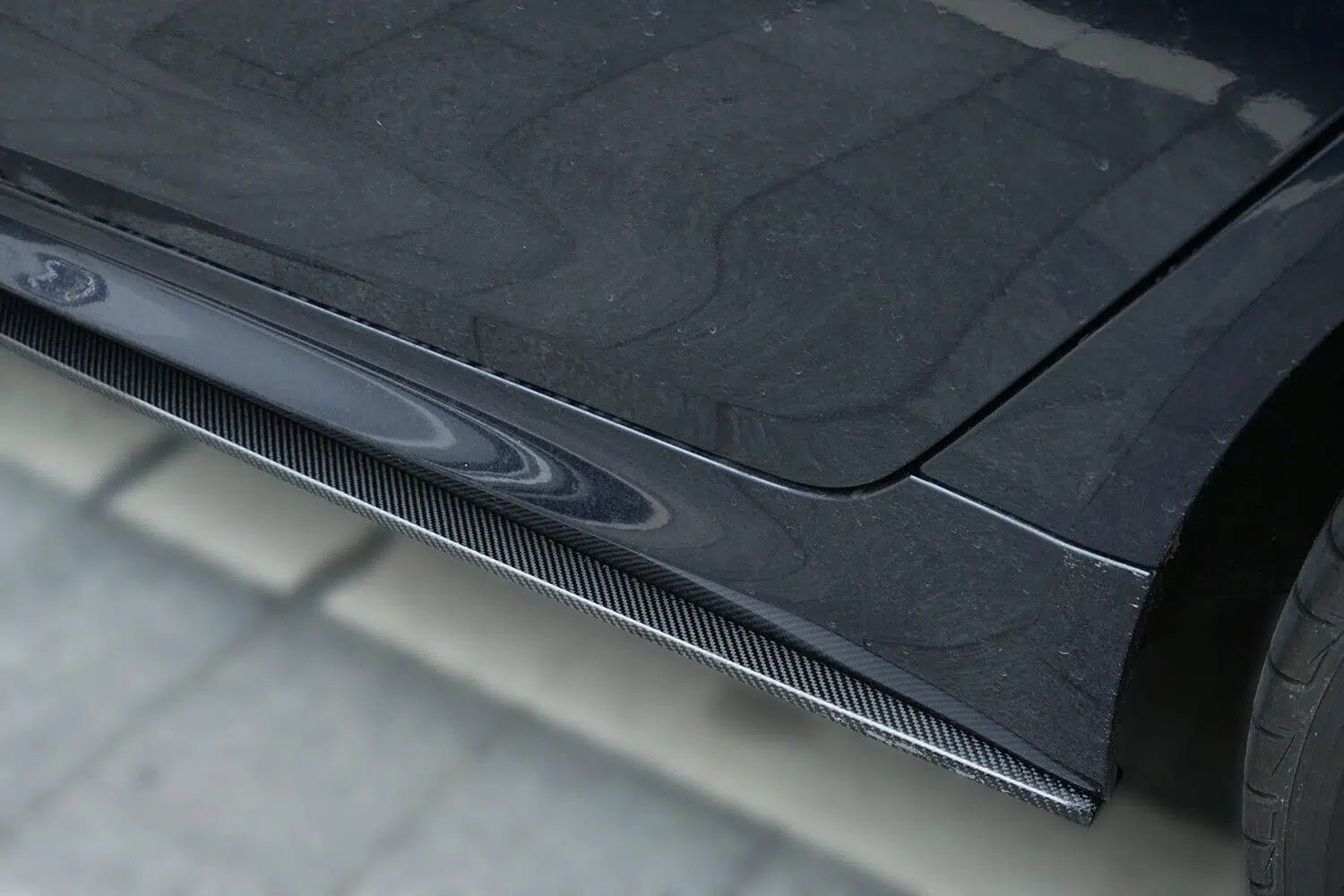 P Style Carbon Fiber Side Skirts - BMW F90 M5 & G30 5 Series - Image 2